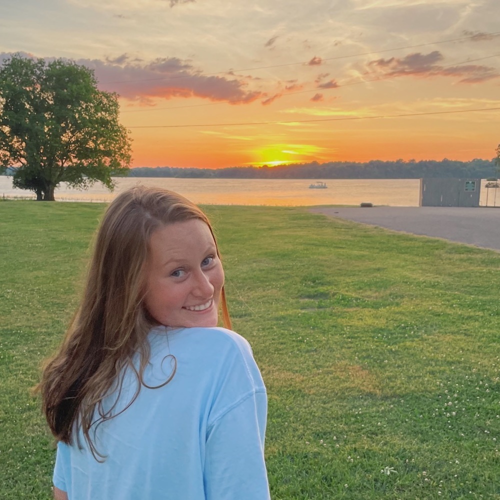 Meet your Posher, Brooke